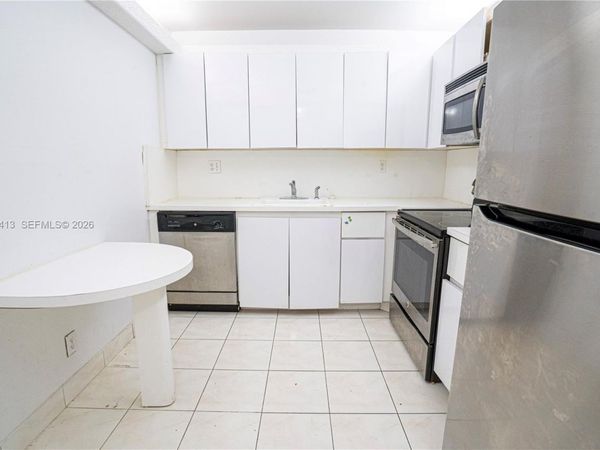 600 Three Islands Blvd, Unit 316, Hallandale Beach, FL 33009