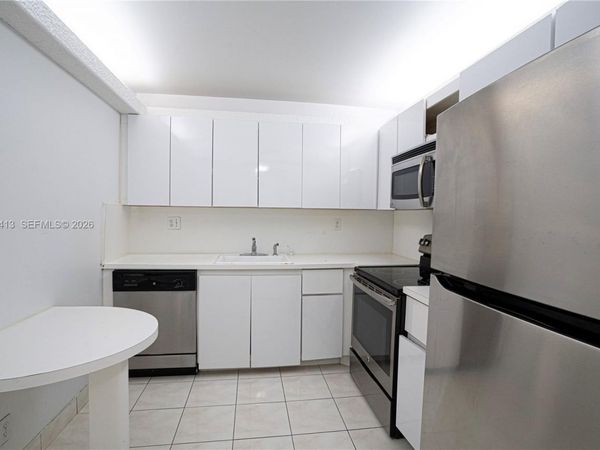 600 Three Islands Blvd, Unit 316, Hallandale Beach, FL 33009