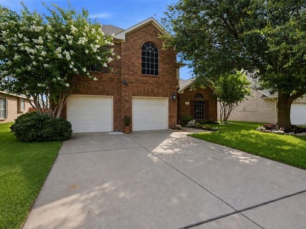 328 Tioga Street, Burleson, TX 76028