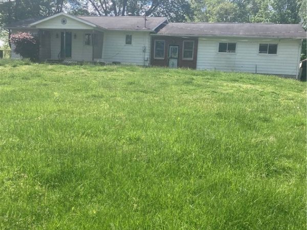 7555 Dietrick Hill Road , Philo, OH 43771