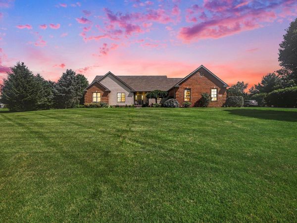 12240 Old Farm Lane, Grass Lake, MI 49240