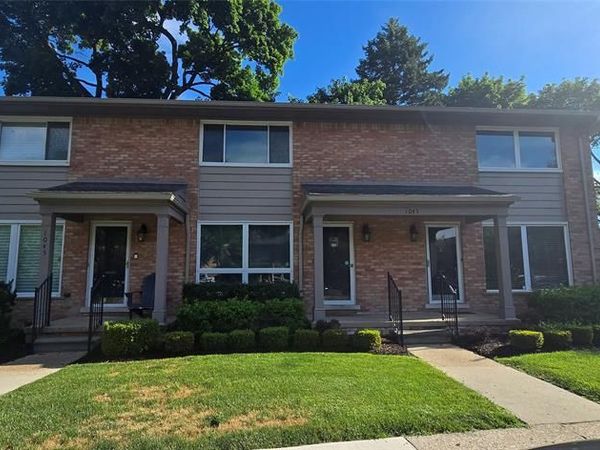 1045 N Old Woodward Avenue , Birmingham, MI 48009
