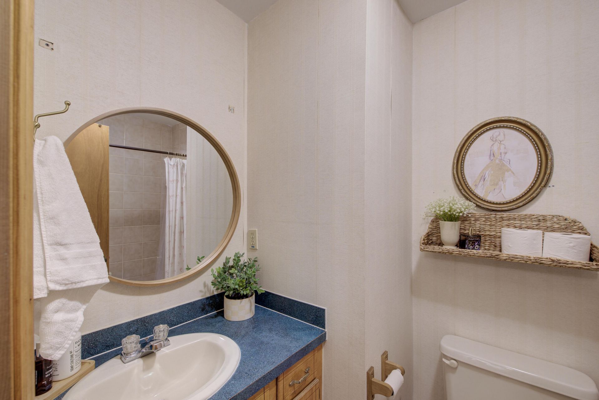 113 Deer Street Photo 20