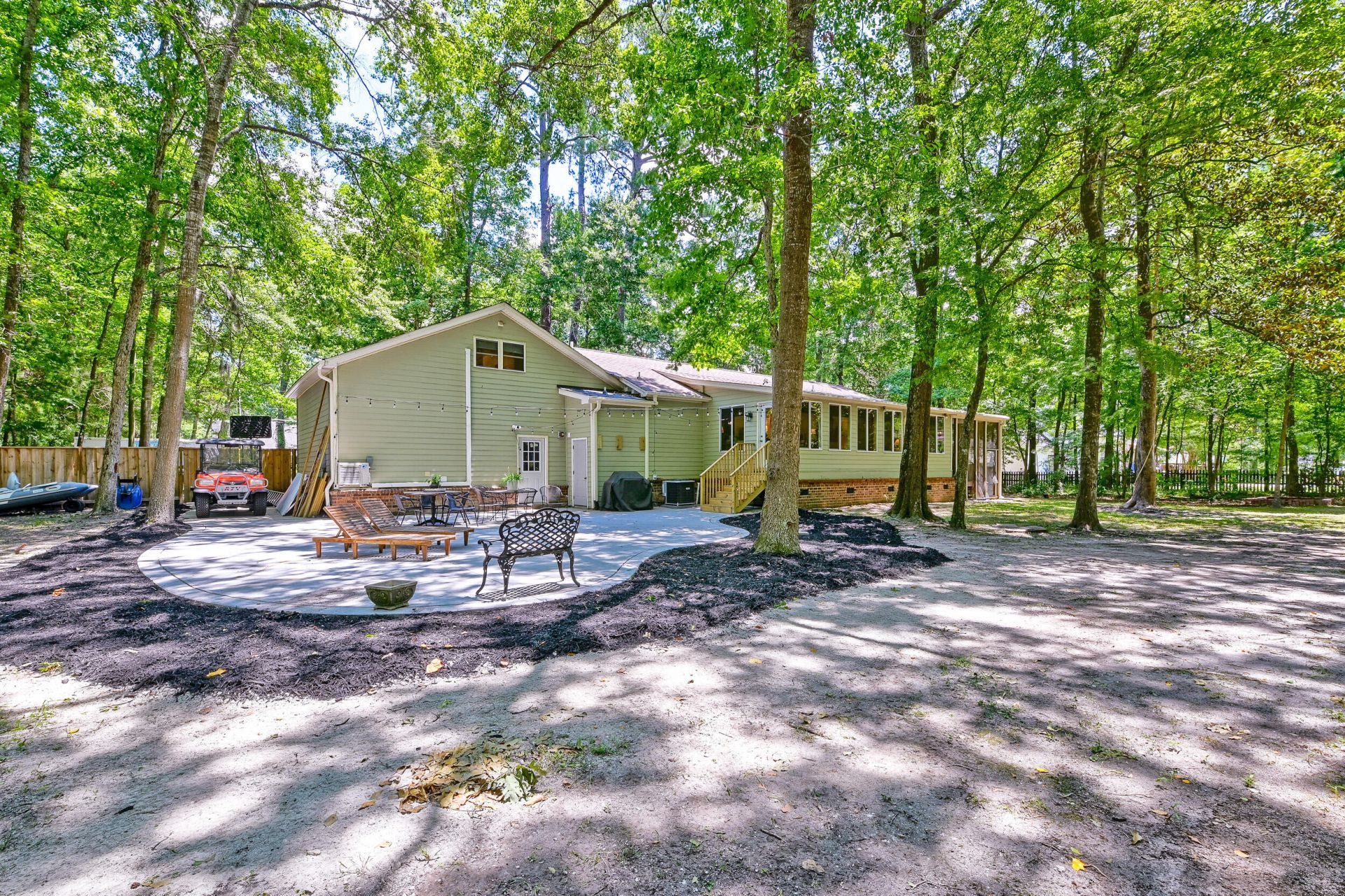 113 Deer Street Photo 25