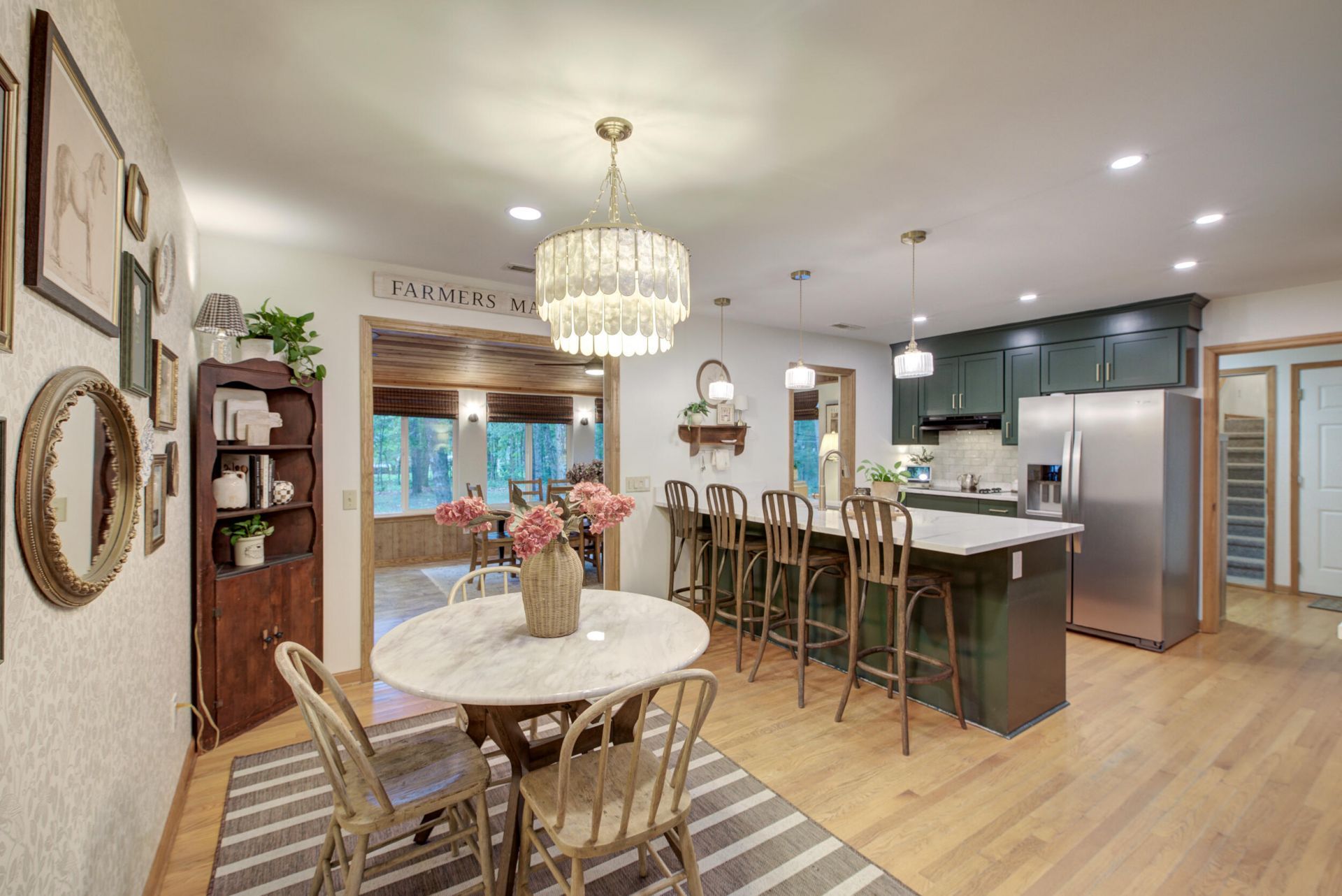 113 Deer Street Photo 35