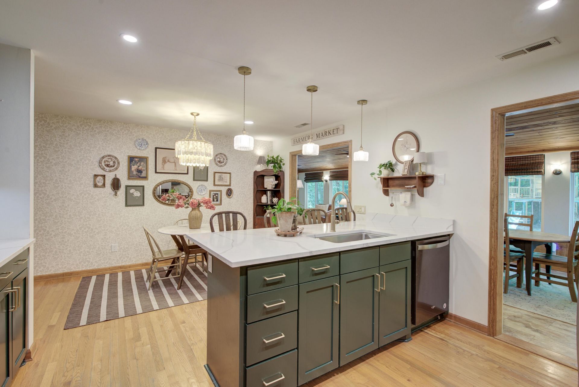 113 Deer Street Photo 39
