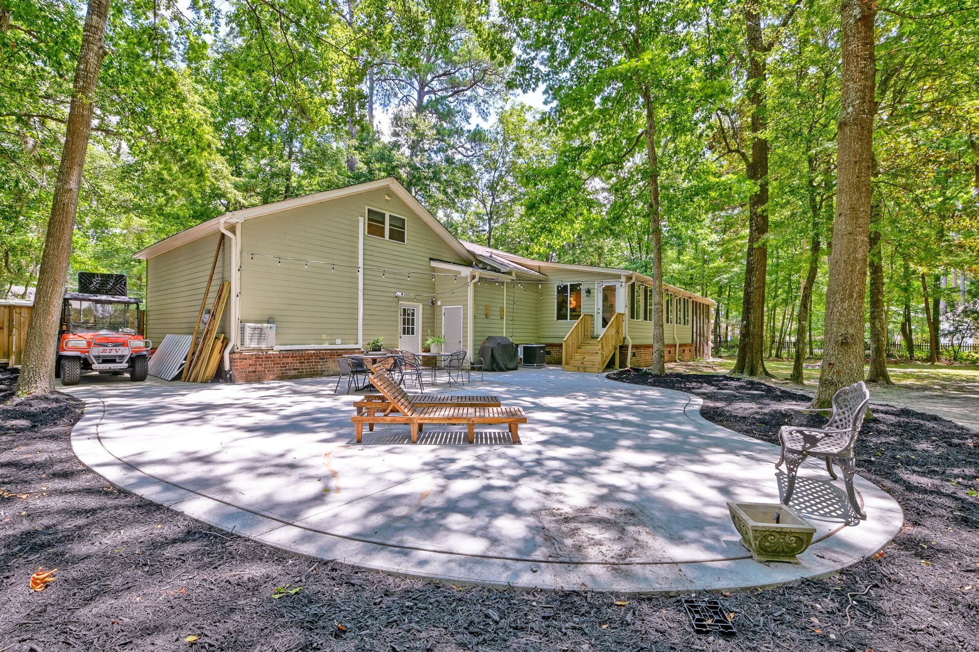 113 Deer Street Photo 45
