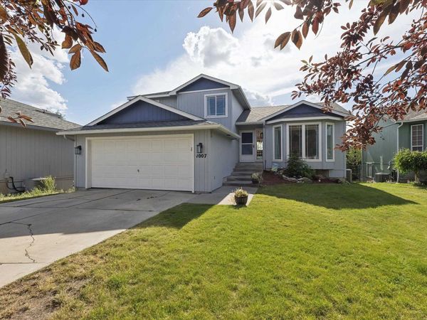 1007 Stanley St, Medical Lake, WA 99022