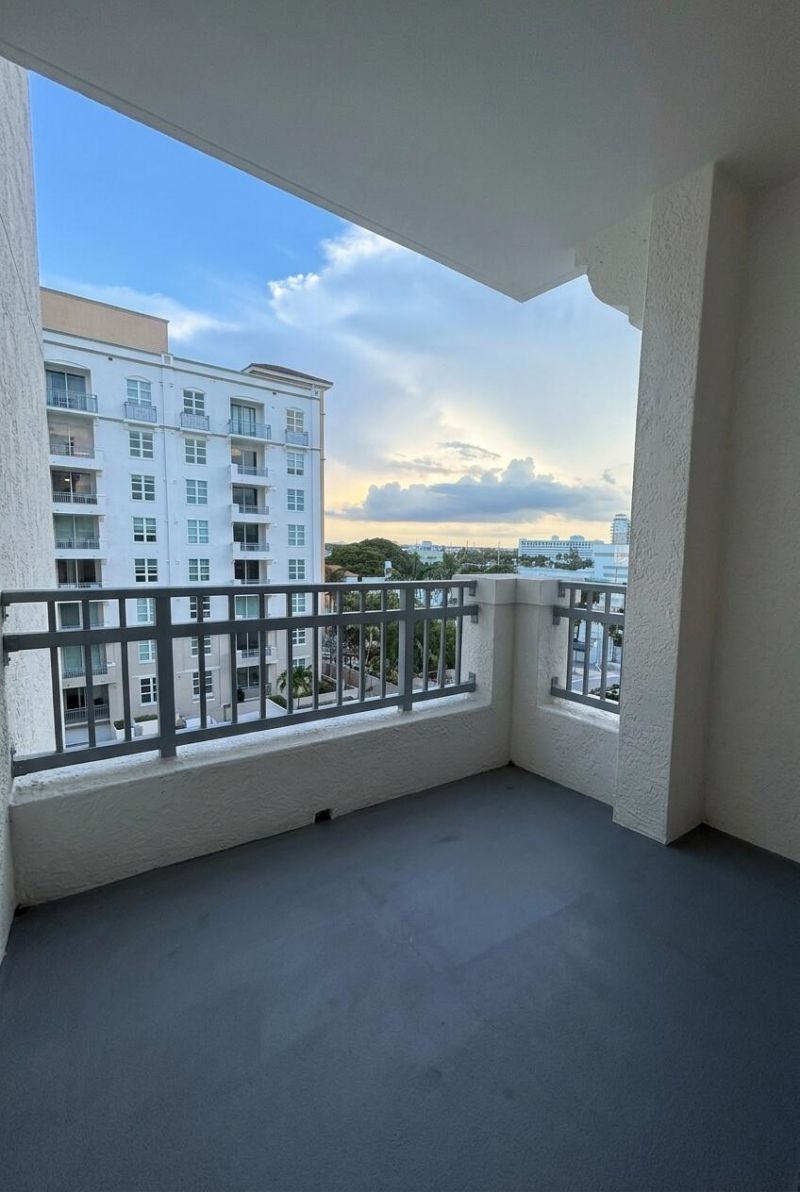 403 S Sapodilla Avenue, Unit 502, West Palm Beach, FL 33401 Photo