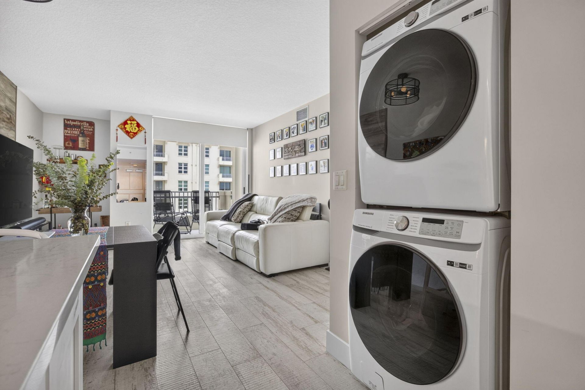 403 S Sapodilla Avenue, Unit 502, West Palm Beach, FL 33401 Photo