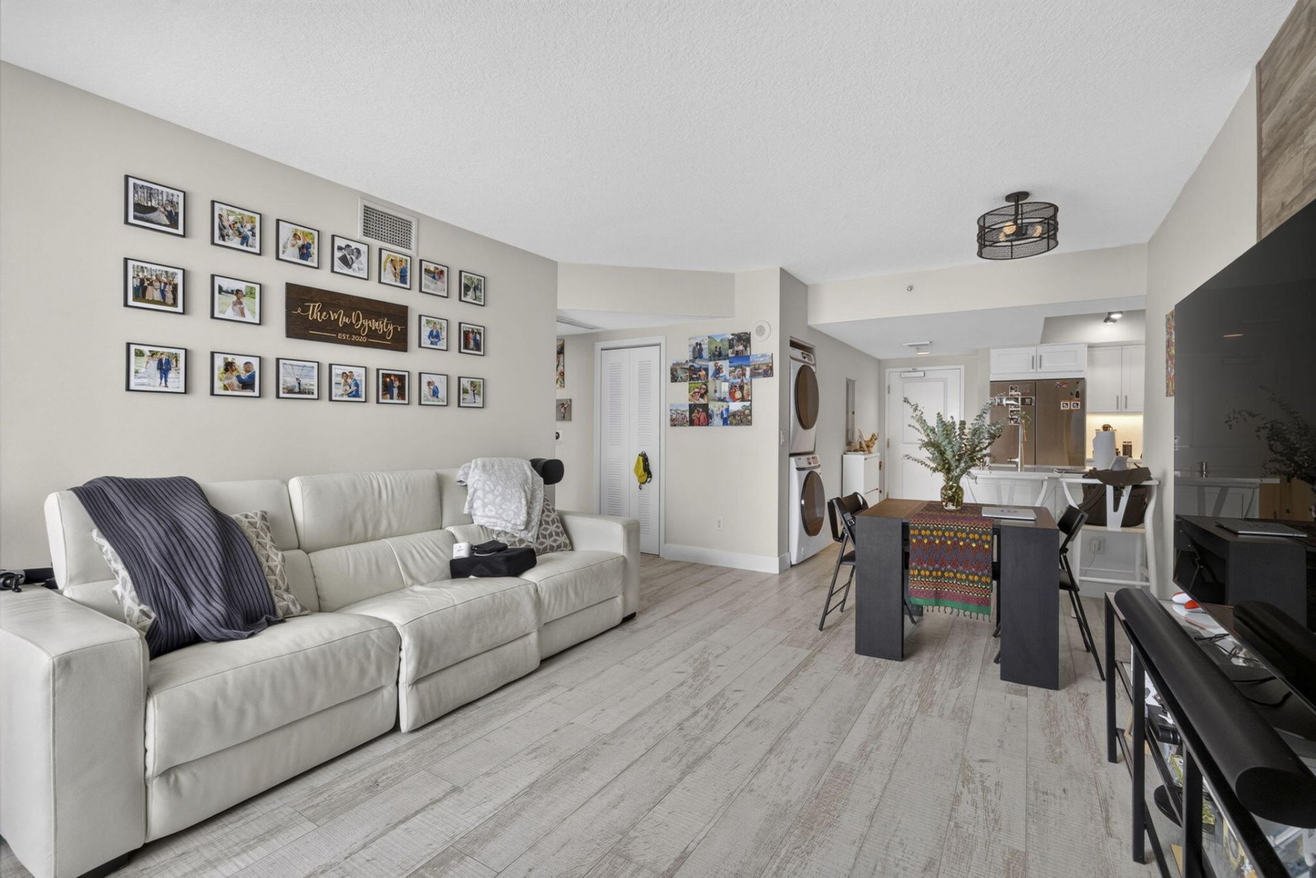 403 S Sapodilla Avenue, Unit 502, West Palm Beach, FL 33401 Photo