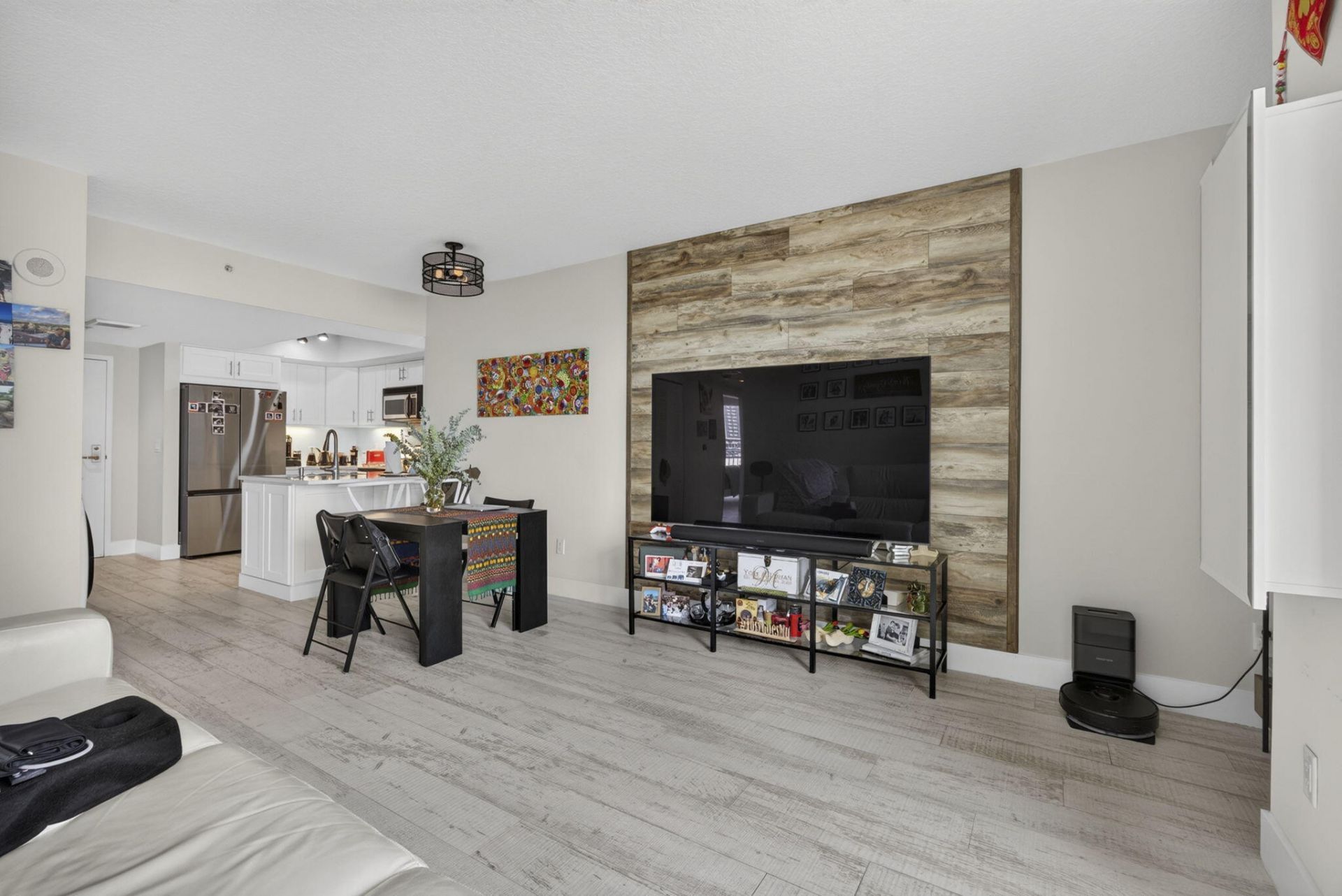 403 S Sapodilla Avenue, Unit 502, West Palm Beach, FL 33401 Photo