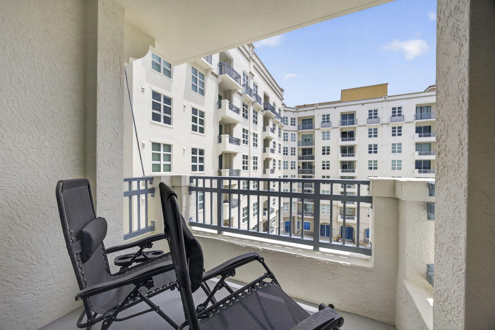 403 S Sapodilla Avenue, Unit 502, West Palm Beach, FL 33401 Photo