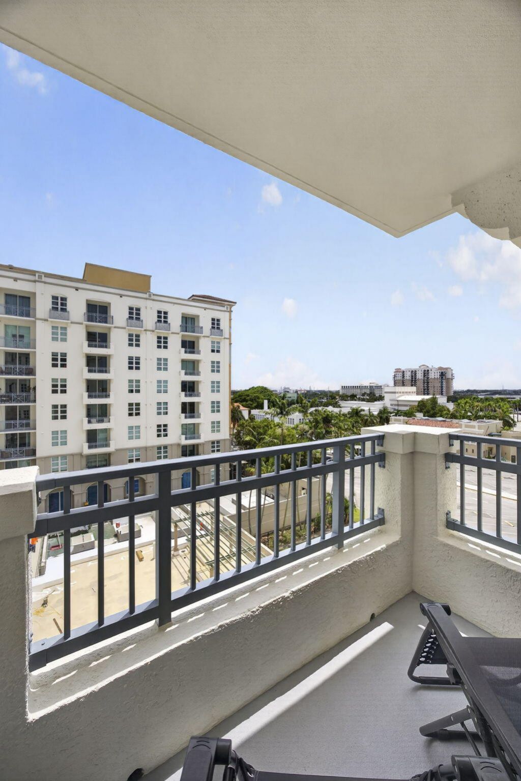 403 S Sapodilla Avenue, Unit 502, West Palm Beach, FL 33401 Photo