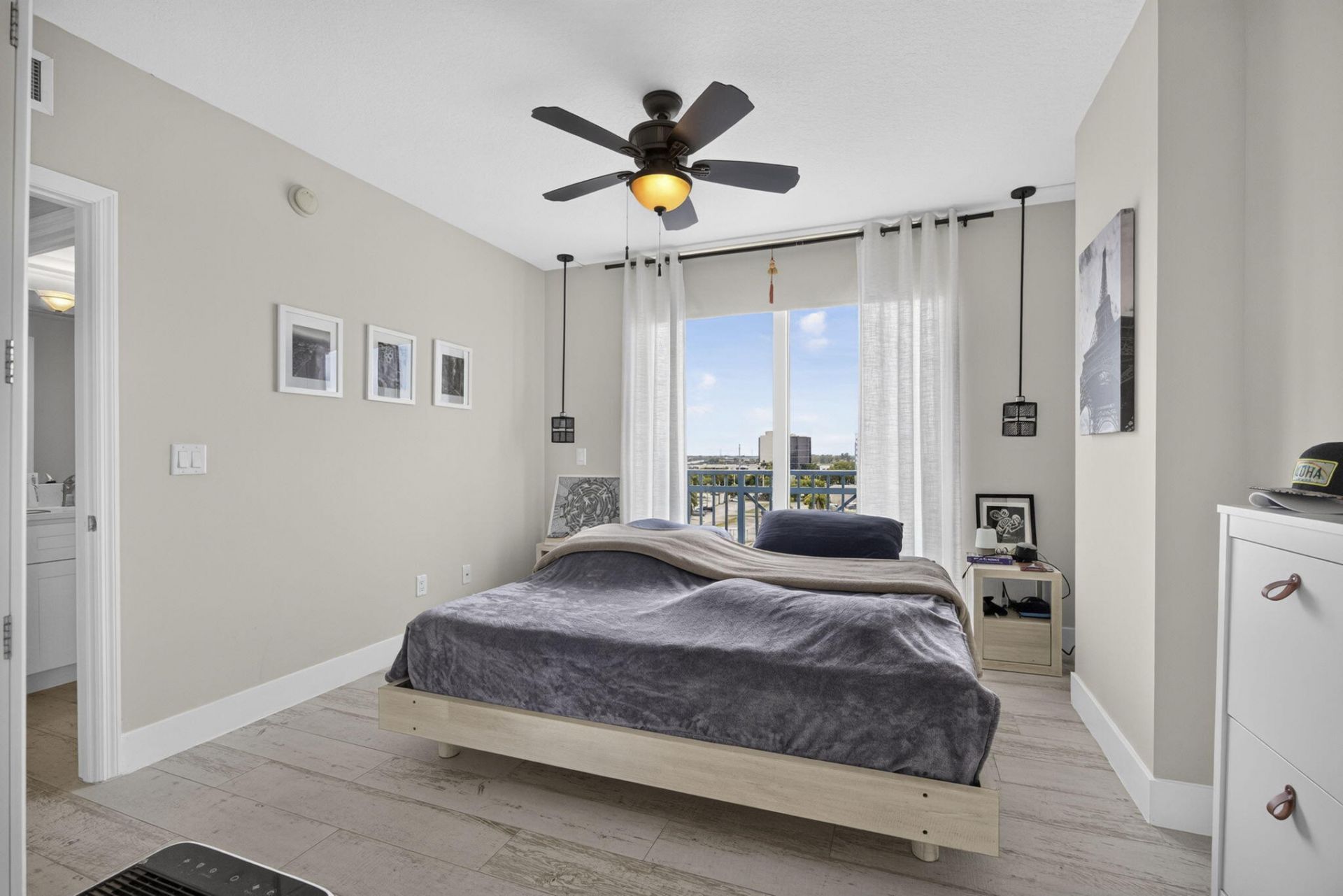 403 S Sapodilla Avenue, Unit 502, West Palm Beach, FL 33401 Photo