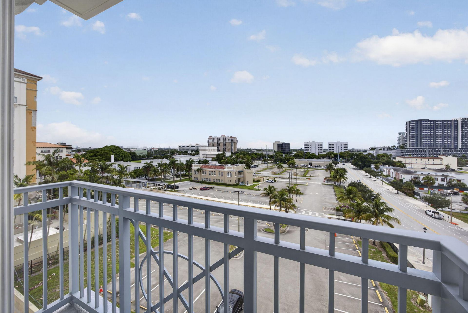 403 S Sapodilla Avenue, Unit 502, West Palm Beach, FL 33401 Photo