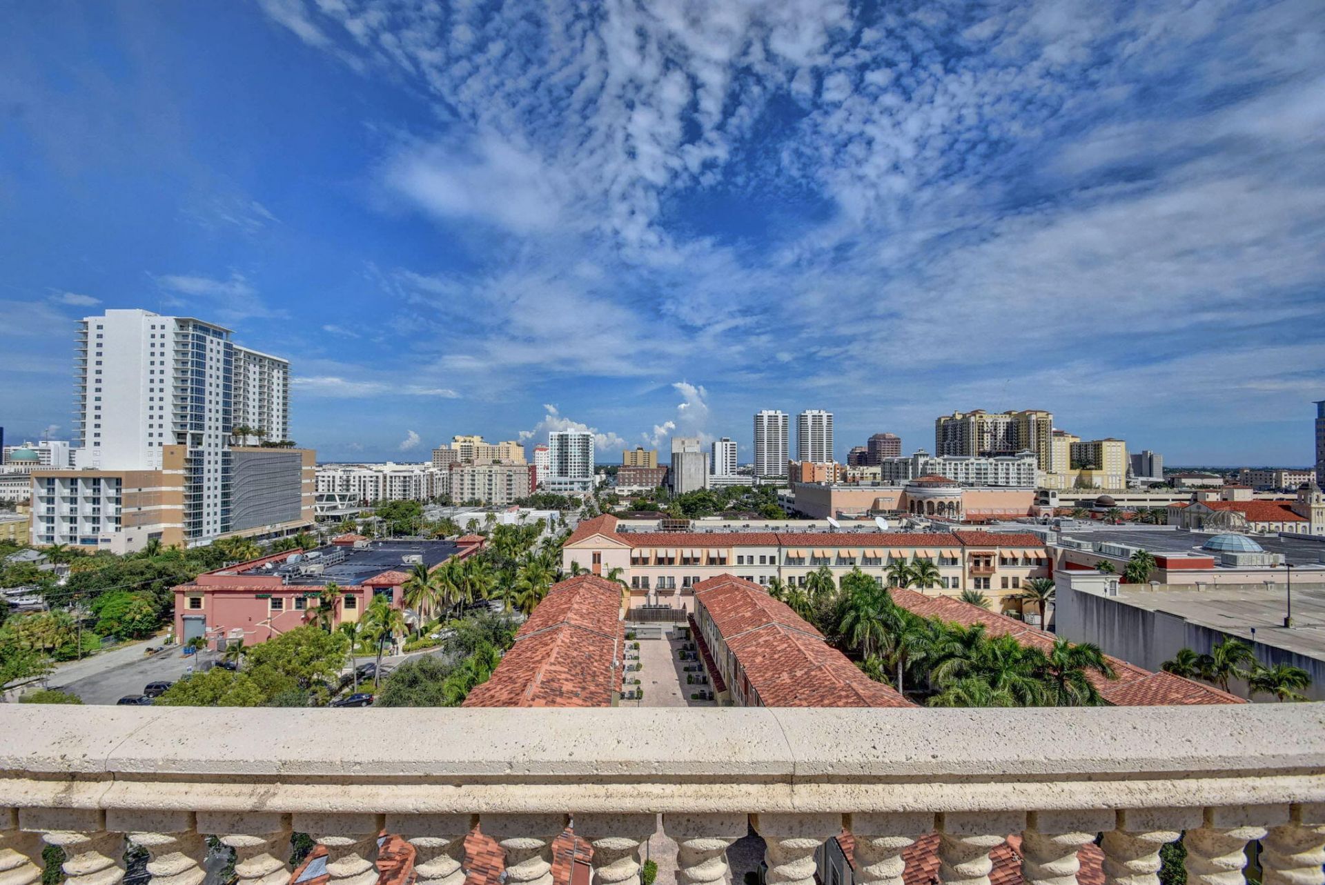403 S Sapodilla Avenue, Unit 502, West Palm Beach, FL 33401 Photo