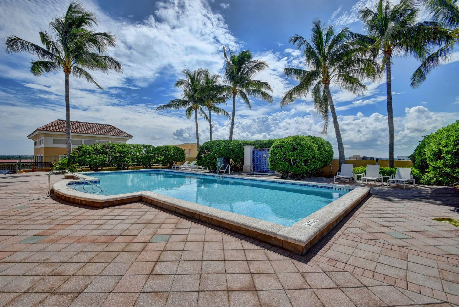 403 S Sapodilla Avenue, Unit 502, West Palm Beach, FL 33401 Photo