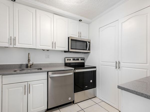 8020 Fairview Drive, Unit 101, Tamarac, FL 33321