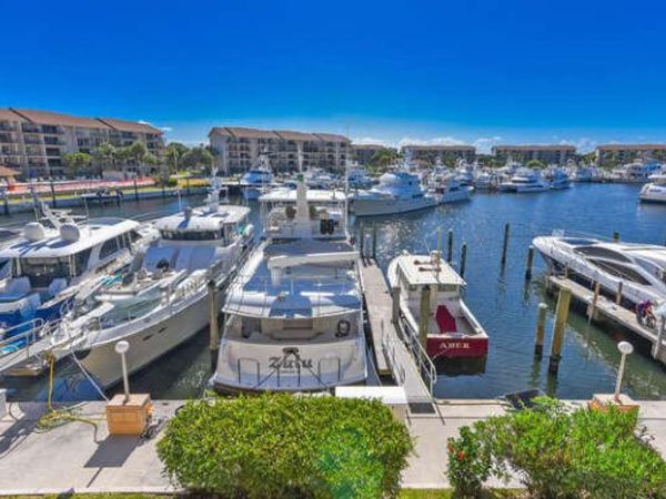 2601 Marina Isle Way, Unit 303, Jupiter, FL 33477