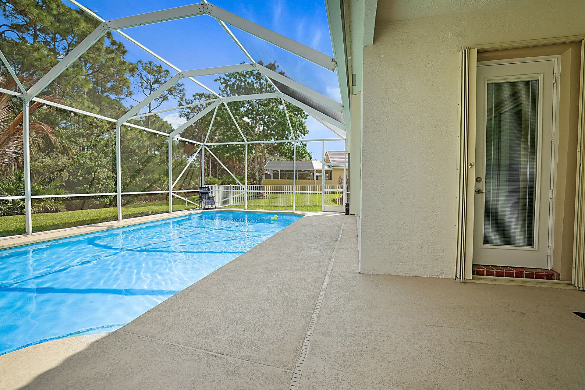 7004 SE Twin Oaks Circle, Stuart, FL 34997 Photo