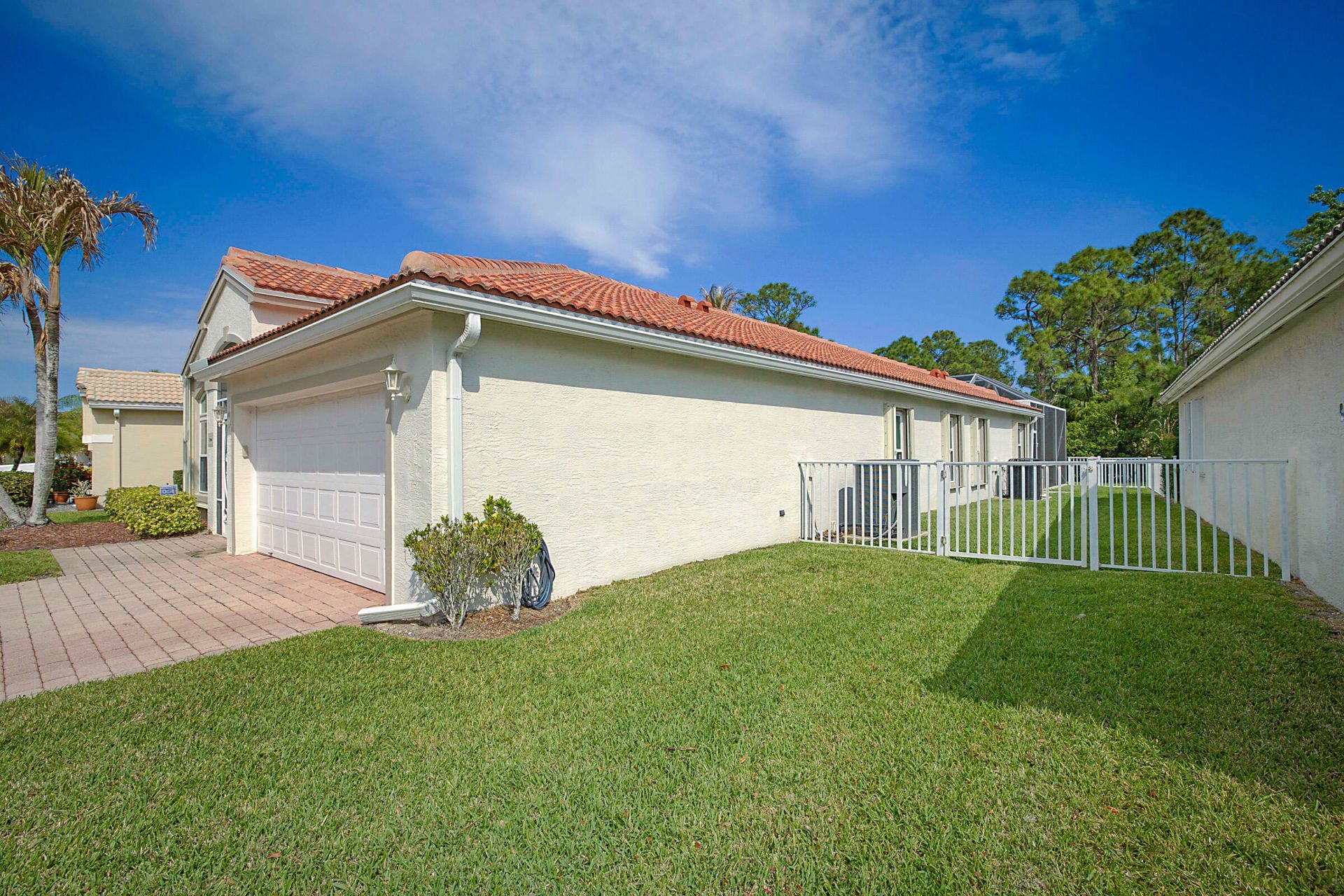 7004 SE Twin Oaks Circle, Stuart, FL 34997 Photo