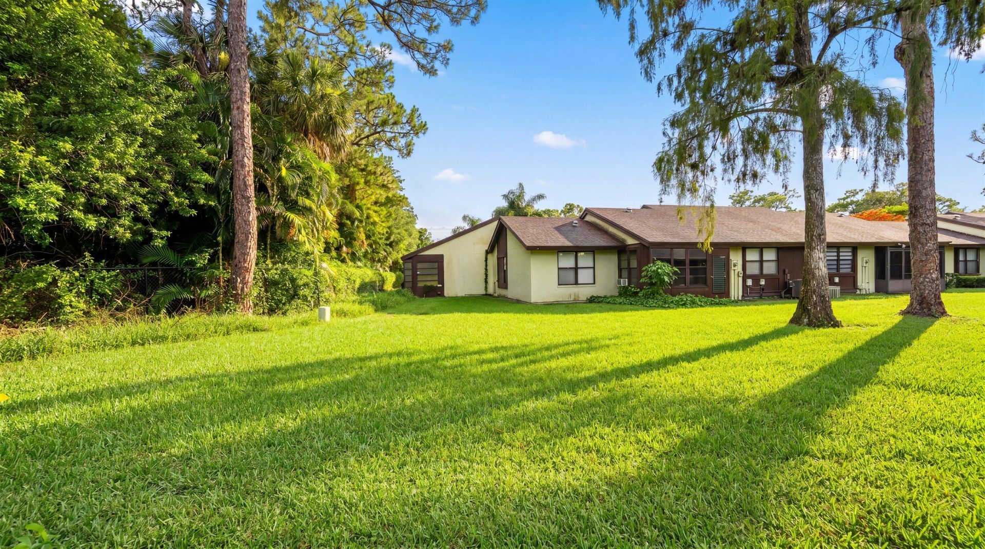 291 Amber Court, Royal Palm Beach, FL 33411 Photo