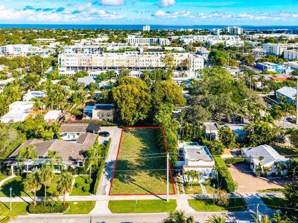 215 N Swinton Avenue, Delray Beach, FL 33444