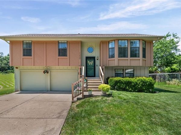 11424 N Mcgee Street, Kansas City, MO 64155