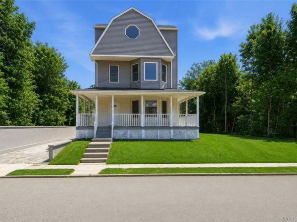 40 Amackassin Terrace, Yonkers, NY 10703