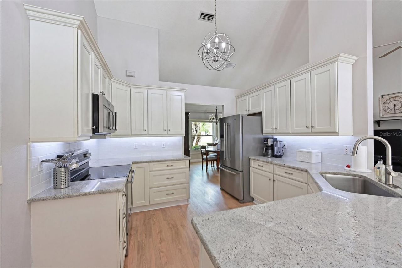 305 Mill Run E, Bradenton, FL 34212 Photo
