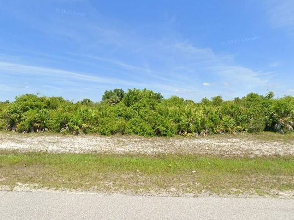 39 DECORORE DRIVE , ROTONDA WEST, FL 33947