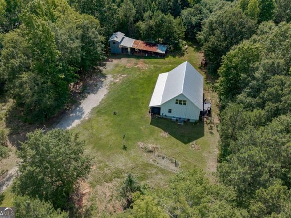 930 James Holcomb Road, Hull, GA 30646