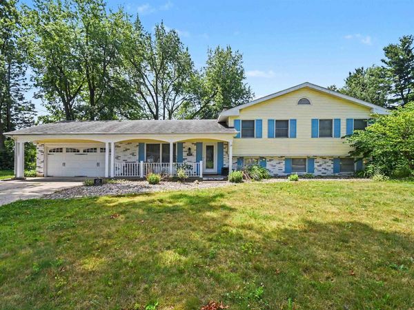6247 Exeter Court, South Bend, IN 46614