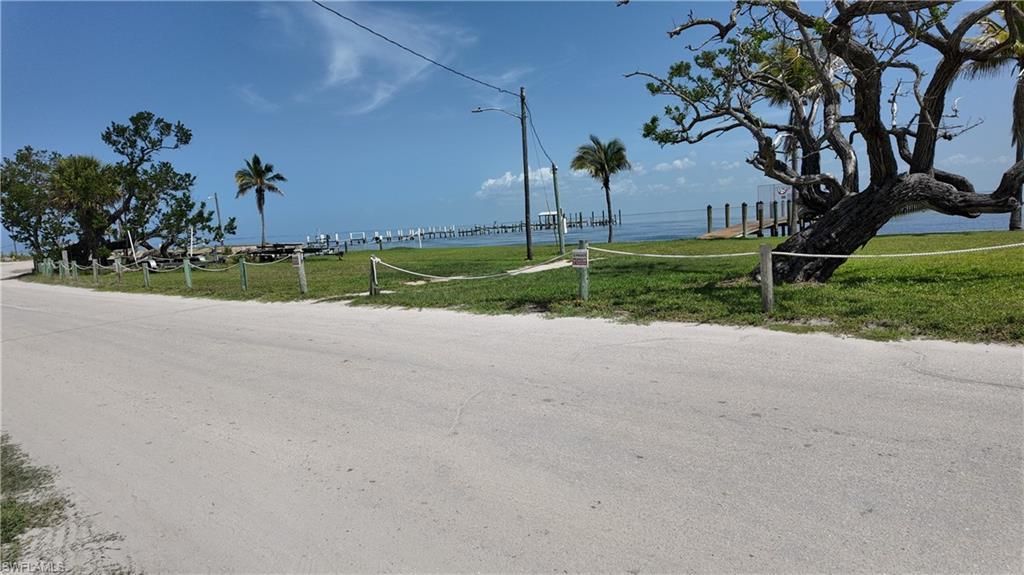 16970 Fishermans Cv, Bokeelia, FL 33922 Photo