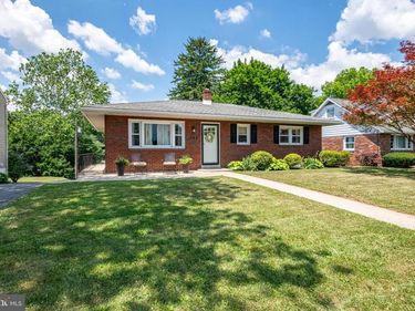 344 PENNWYN PLACE, READING, PA 19607