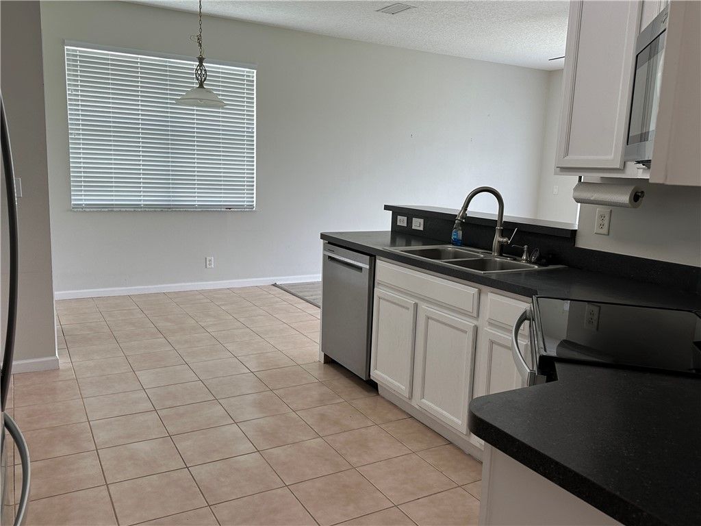 6075 46th Lane, Vero Beach, FL 32967 Photo
