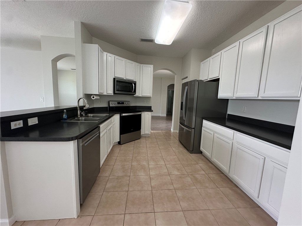 6075 46th Lane, Vero Beach, FL 32967 Photo