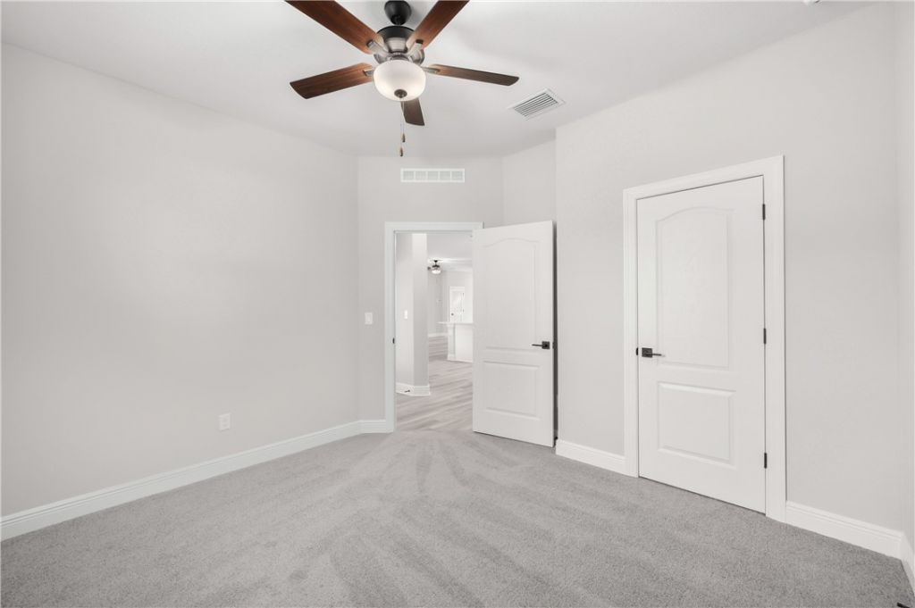 9345 101st Avenue , Vero Beach, FL 32967 Photo