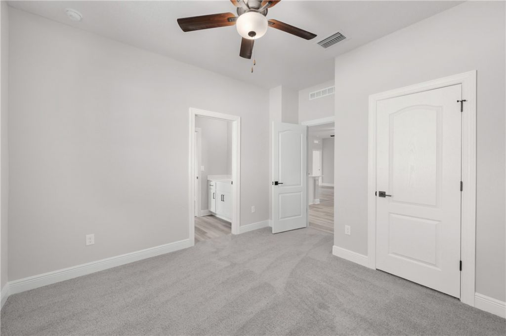 9345 101st Avenue , Vero Beach, FL 32967 Photo