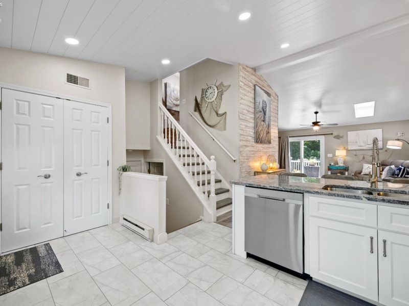 400 Lighthouse Oval, Marblehead, OH 43440 Photo 12