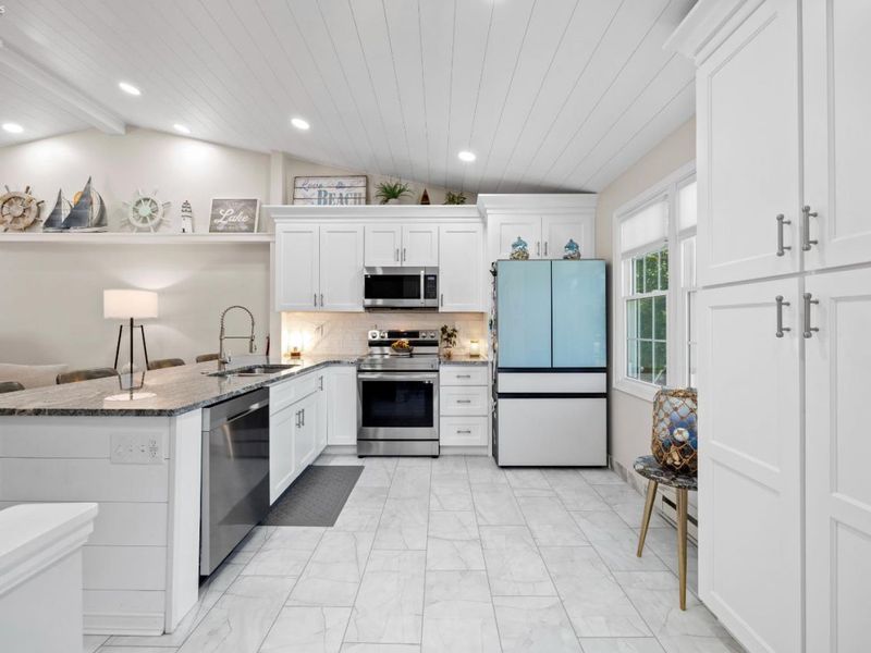 400 Lighthouse Oval, Marblehead, OH 43440 Photo 9