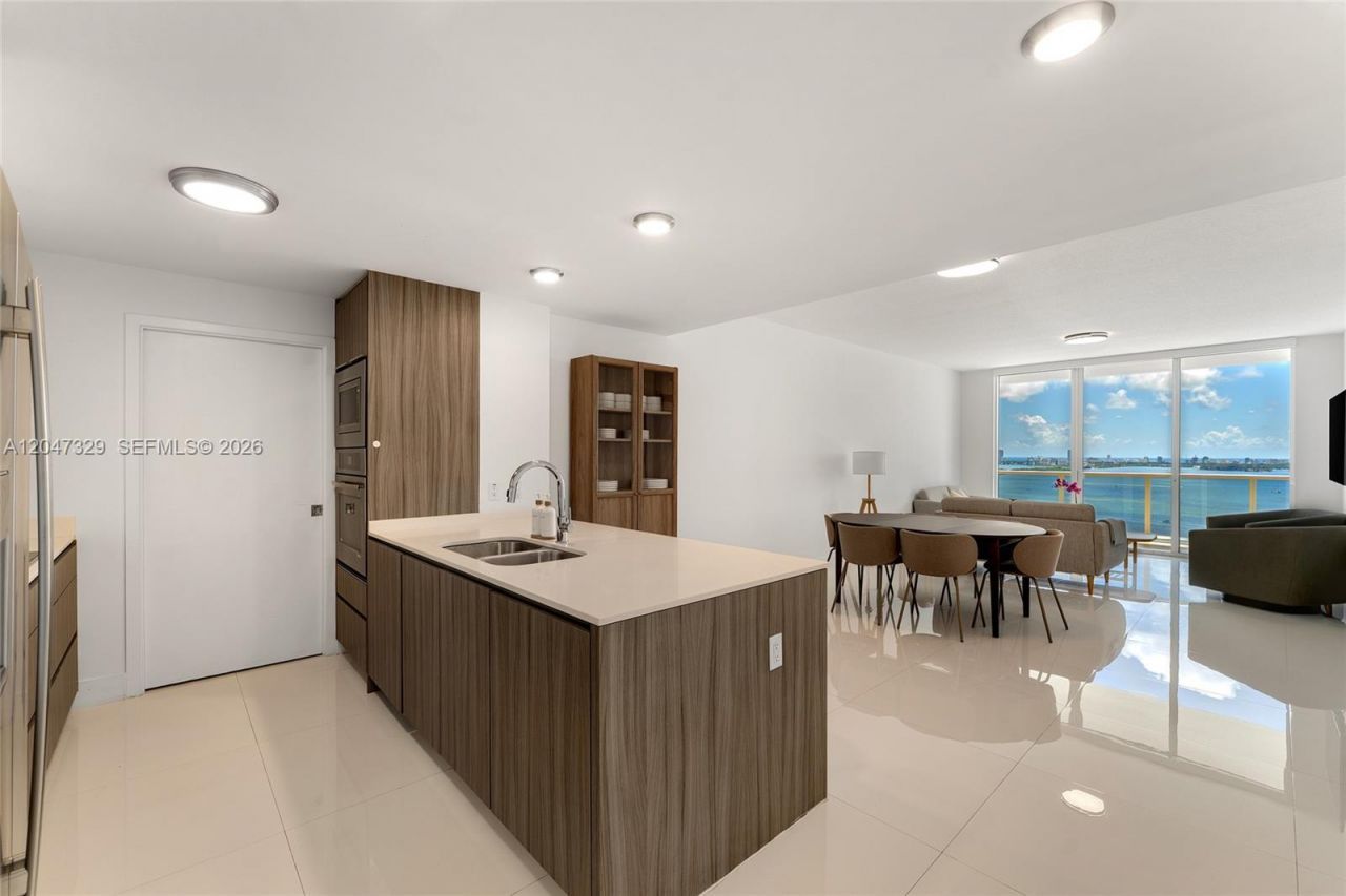 600 NE 27th St , Unit 2904, Miami, FL 33137 Photo