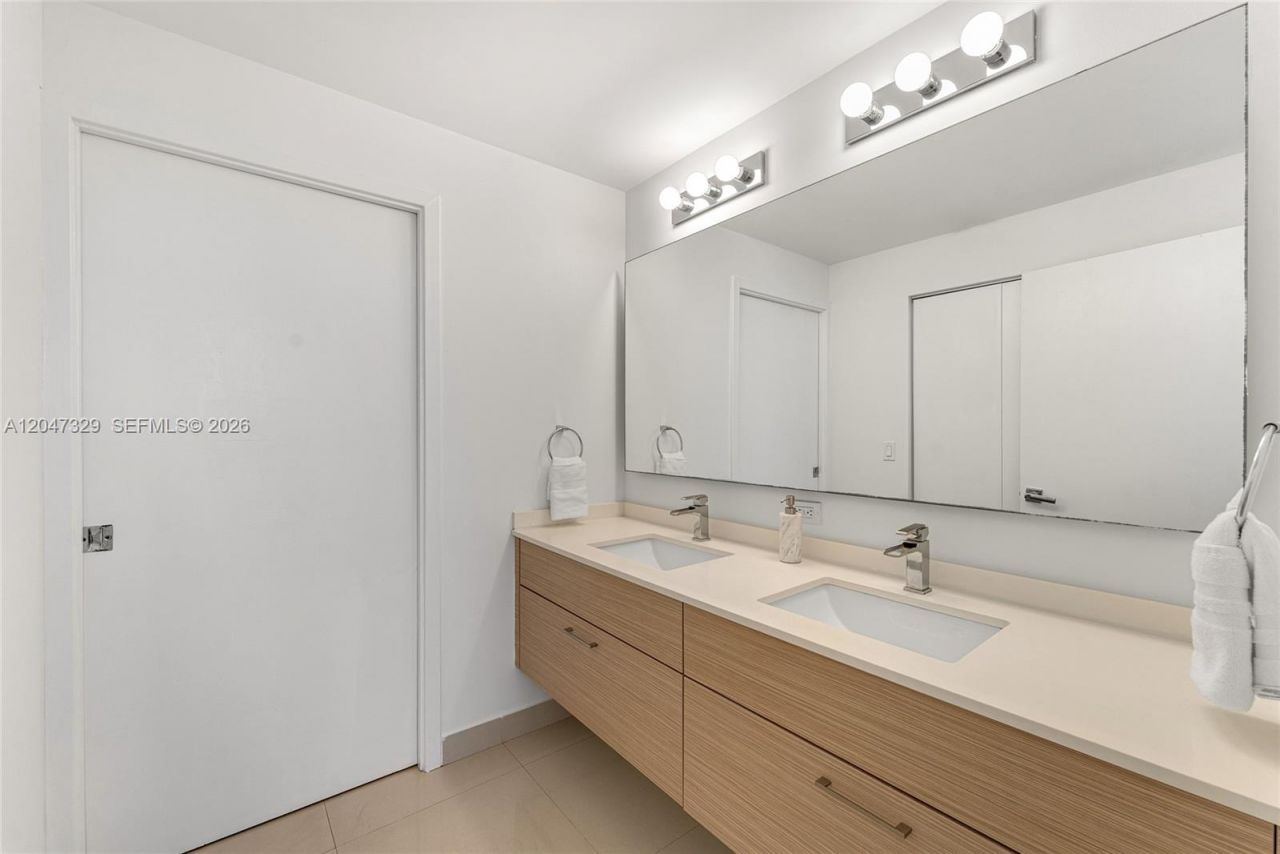 600 NE 27th St , Unit 2904, Miami, FL 33137 Photo