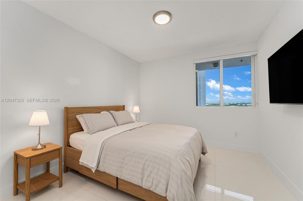 600 NE 27th St , Unit 2904, Miami, FL 33137 Photo