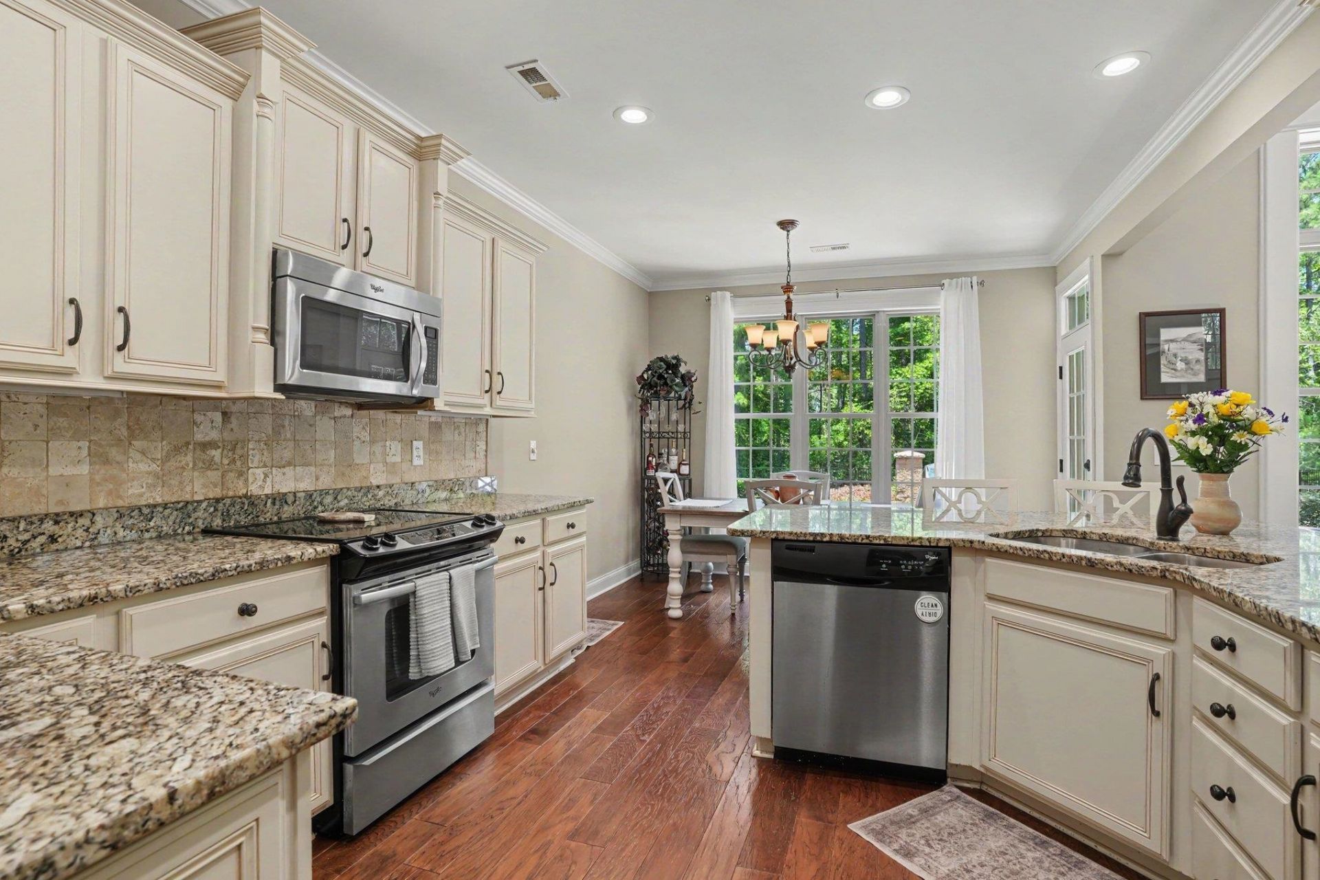 640 Oxbow Dr. Photo 11