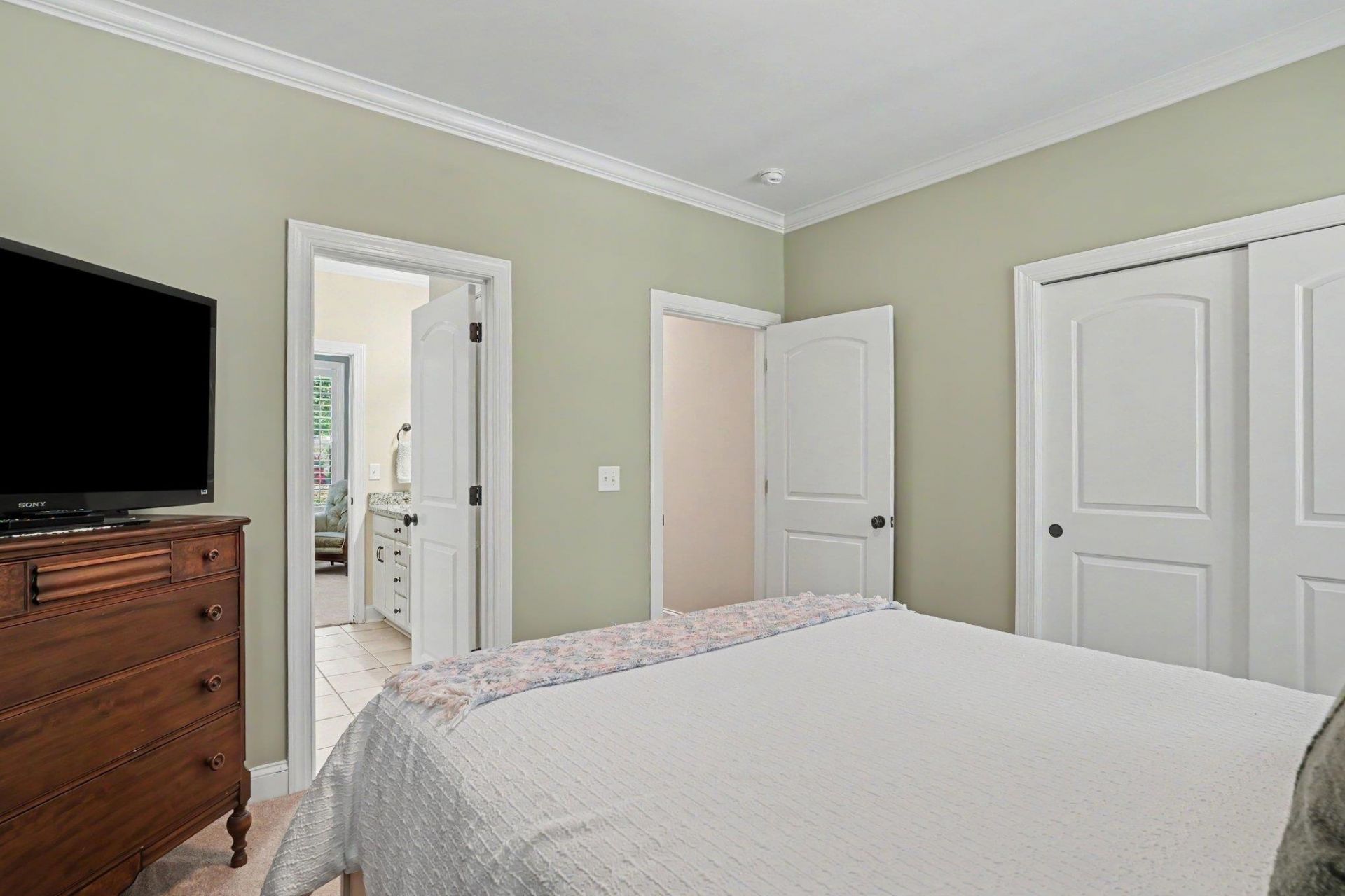 640 Oxbow Dr. Photo 22