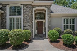 640 Oxbow Dr. photo 4
