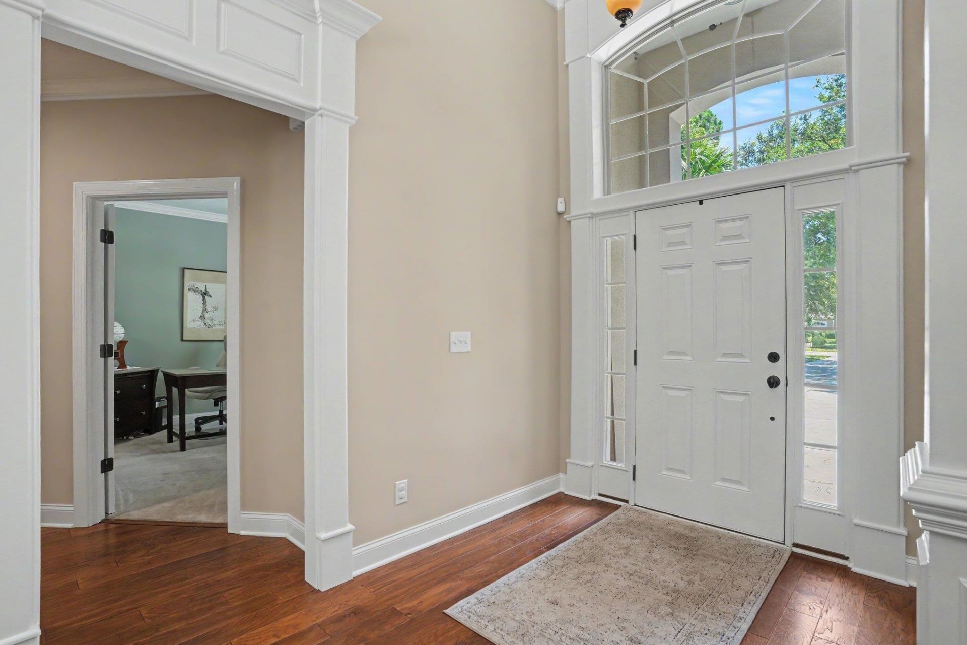 640 Oxbow Dr. Photo 4