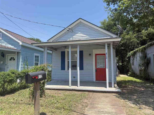 812 N D St, Pensacola, FL 32501